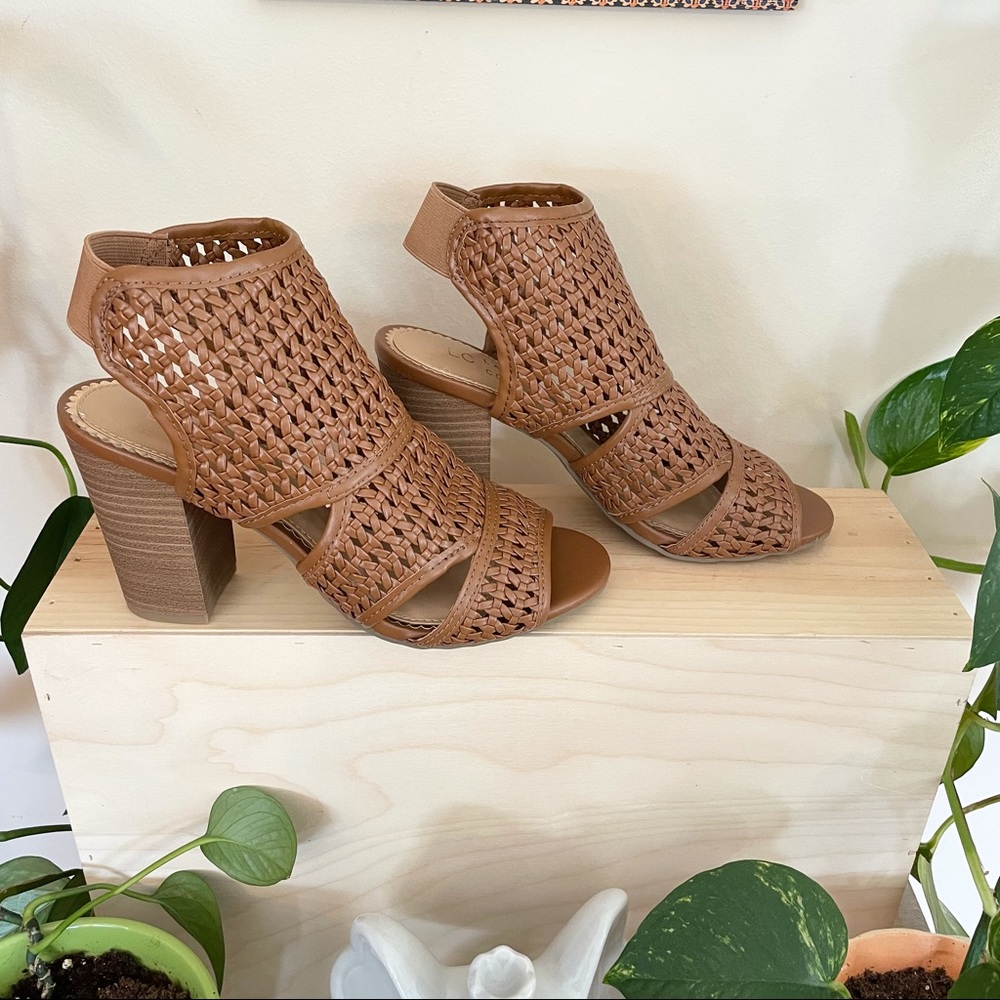LC Lauren Conrad Brown chunk heel open heels